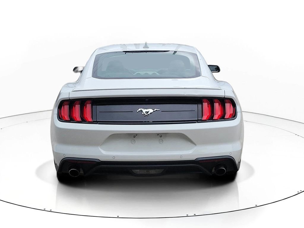 Used 2022 Ford Mustang Premium RWD image 5