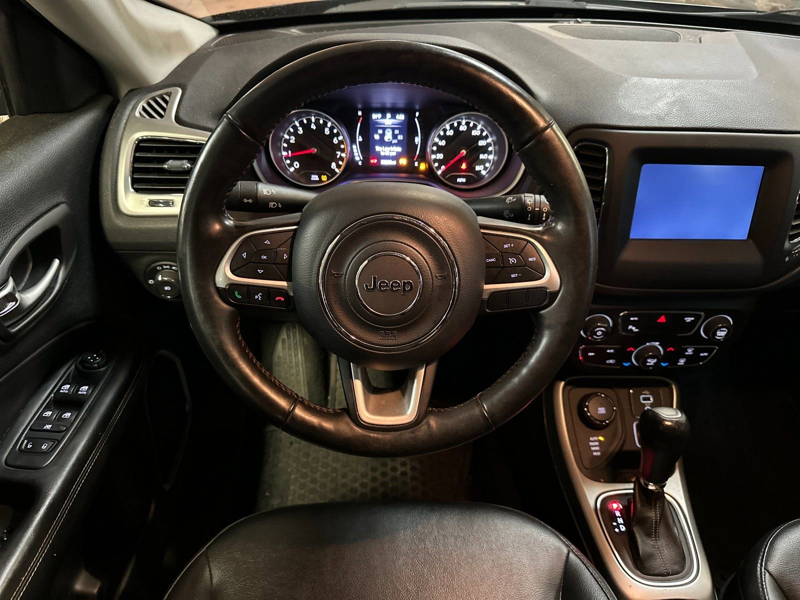 Used 2019 Jeep Compass Latitude w/ Cold Weather Group image 13