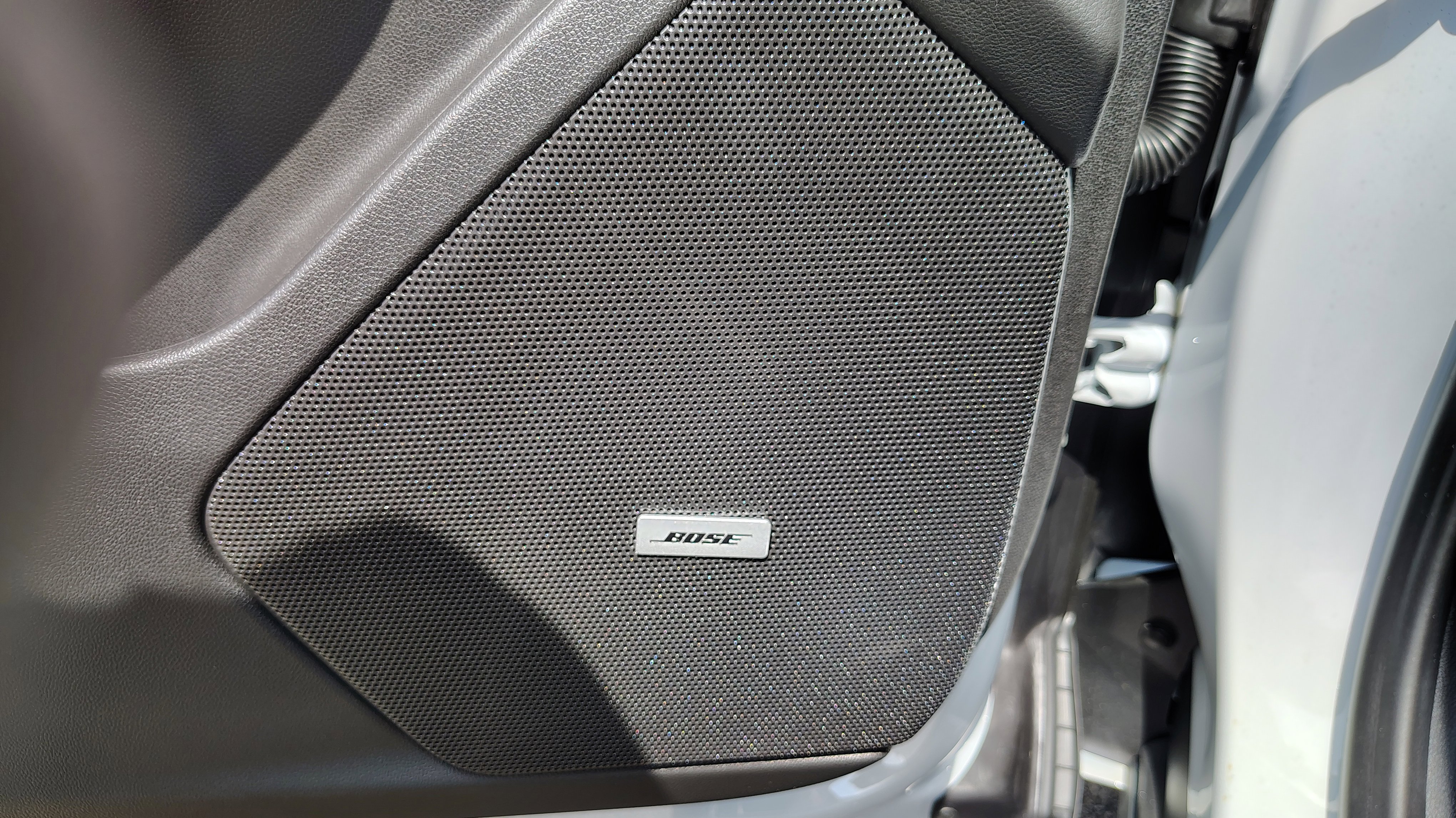 New 2025 Cadillac XT6 Luxury w/ LPO, Premium Carpet Package image 15