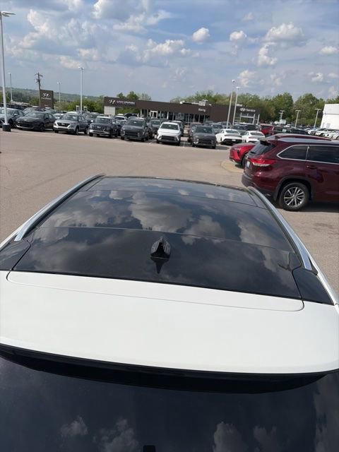 Used 2021 Lincoln Corsair Reserve FWD image 6