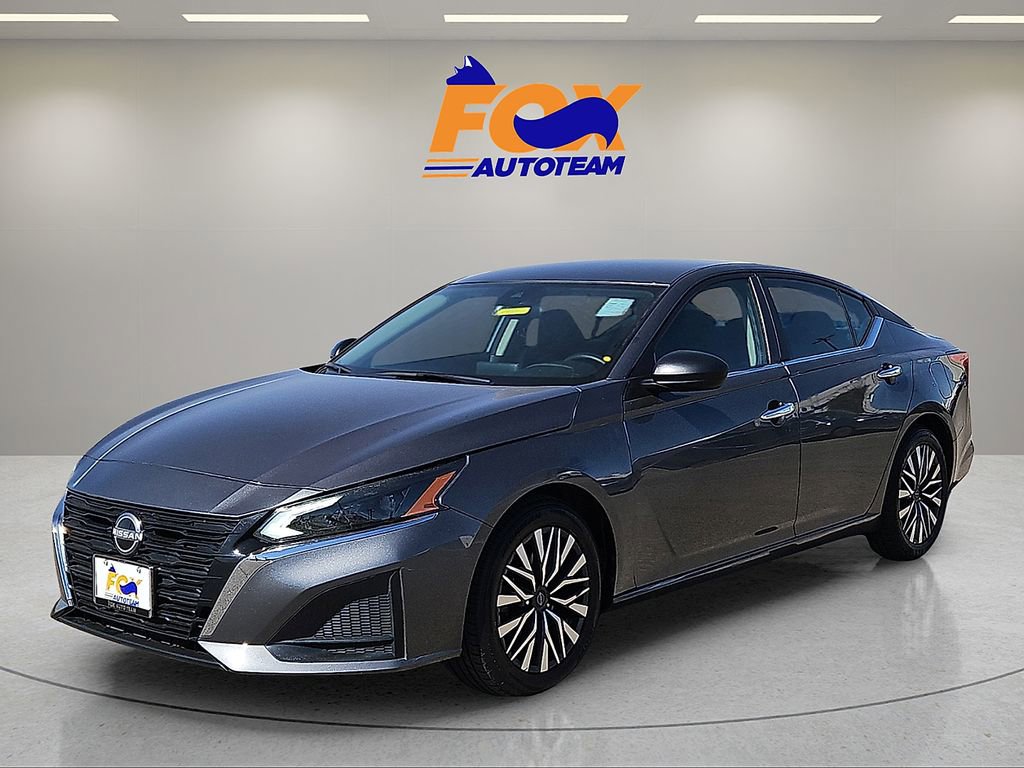 Used 2025 Nissan Altima 2.5 SV