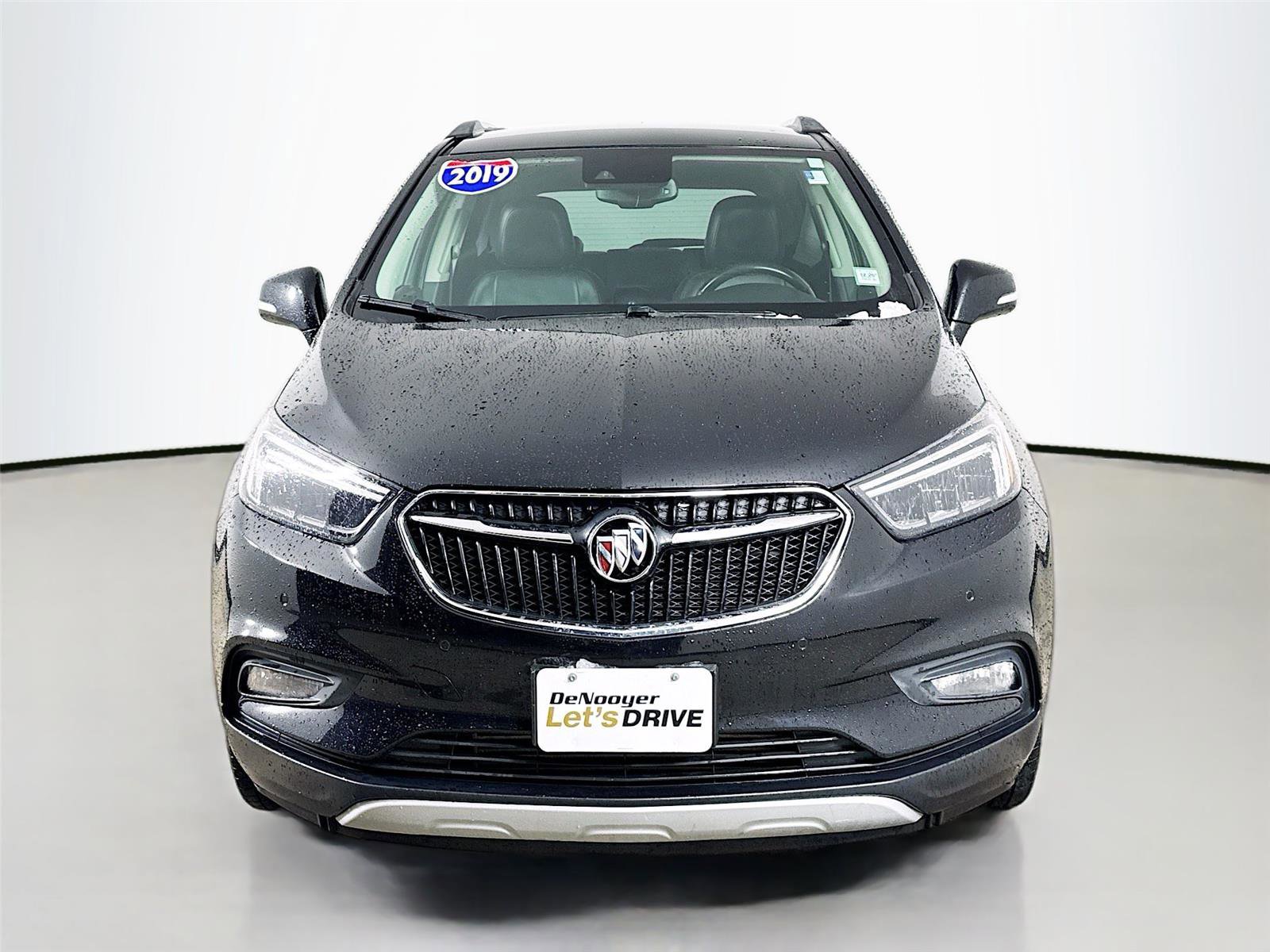 Used 2019 Buick Encore Essence w/ Safety Package II image 3