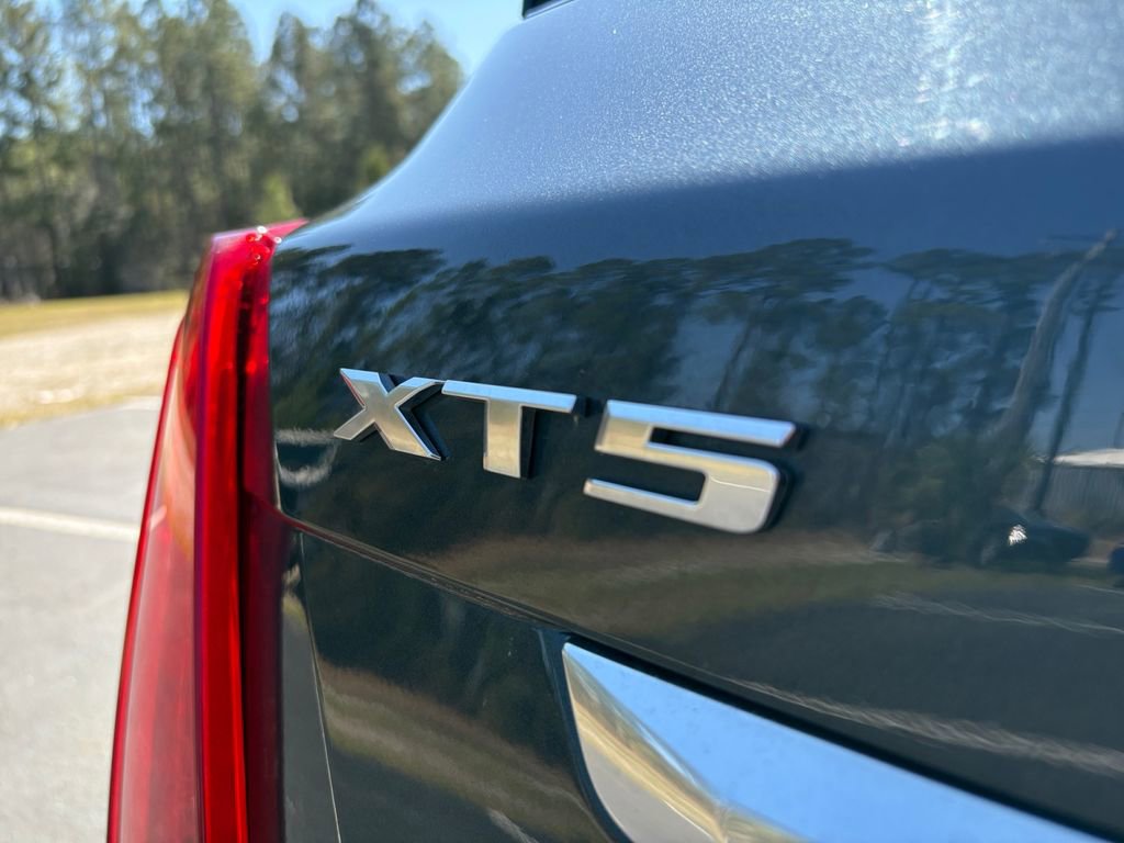 Used 2019 Cadillac XT5 FWD image 10