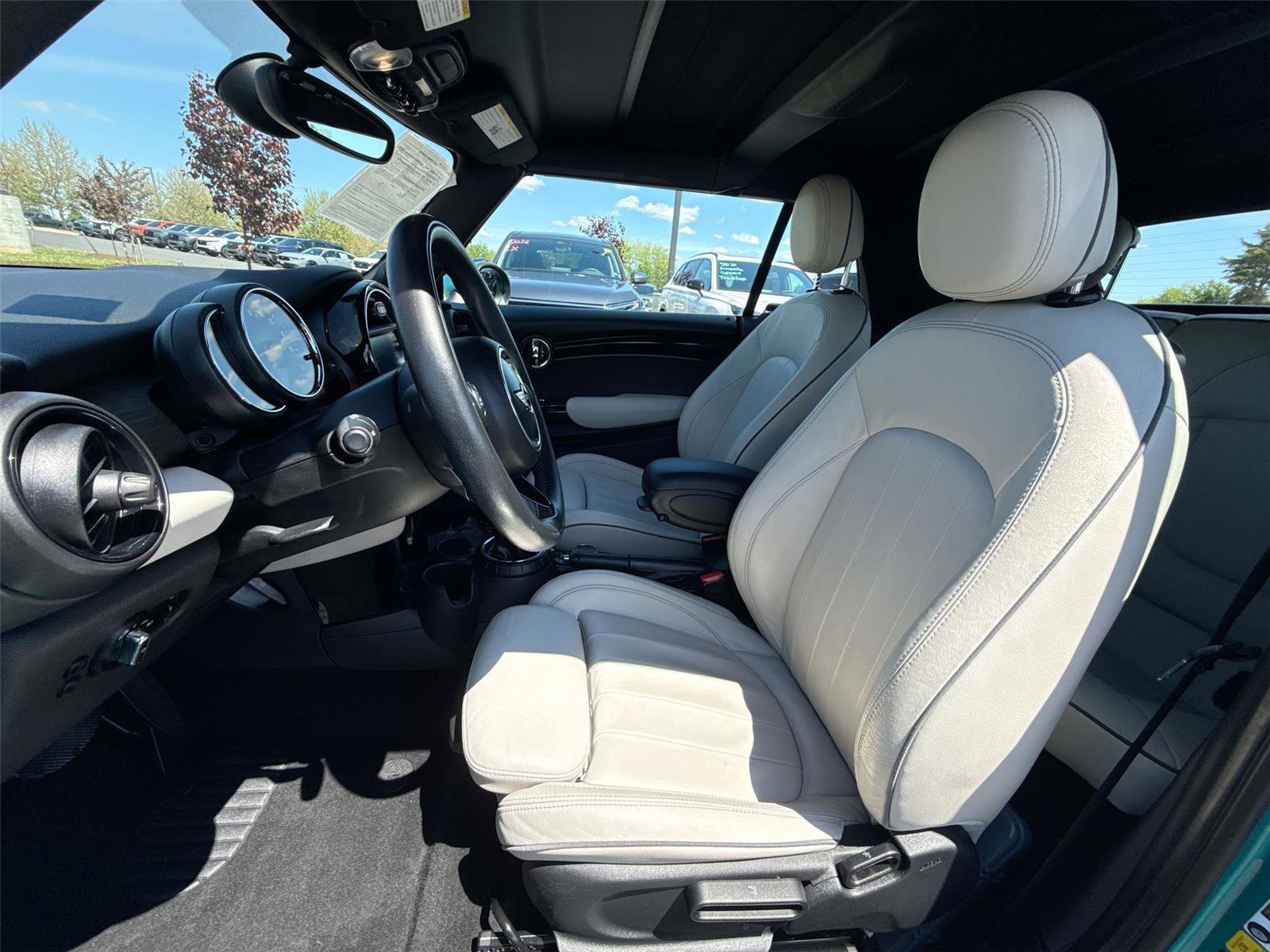 Used 2016 MINI Cooper Convertible FWD image 13