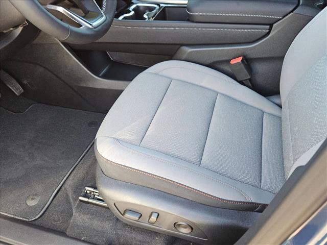 New 2026 Chevrolet Traverse LT w/ Driver Confidence Package image 4