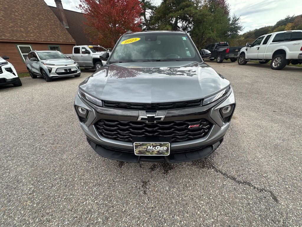 Used 2025 Chevrolet TrailBlazer RS w/ Convenience Package AWD/4WD image 8