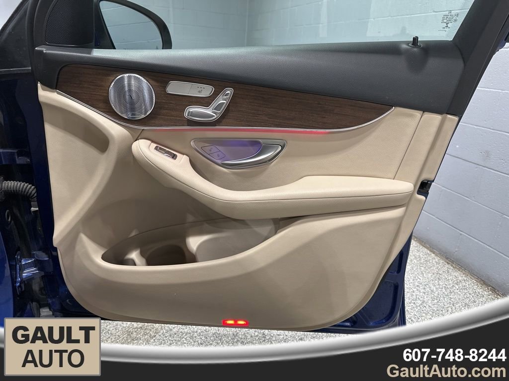 Used 2020 Mercedes-Benz GLC 300 4MATIC image 19