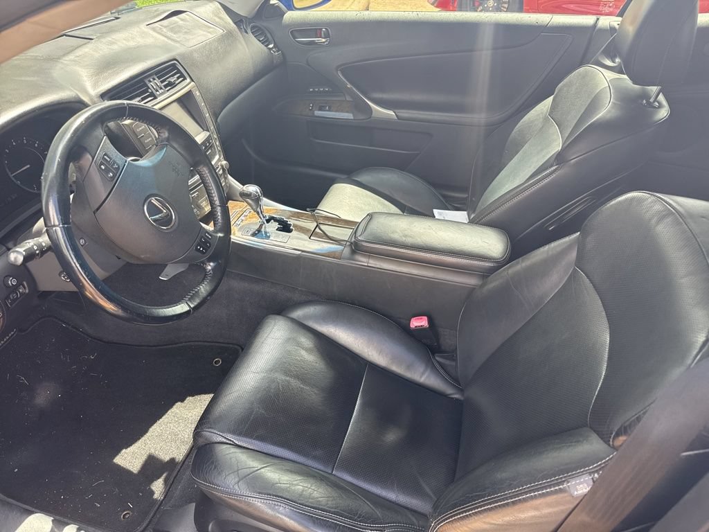 Used 2010 Lexus IS 250C RWD image 4