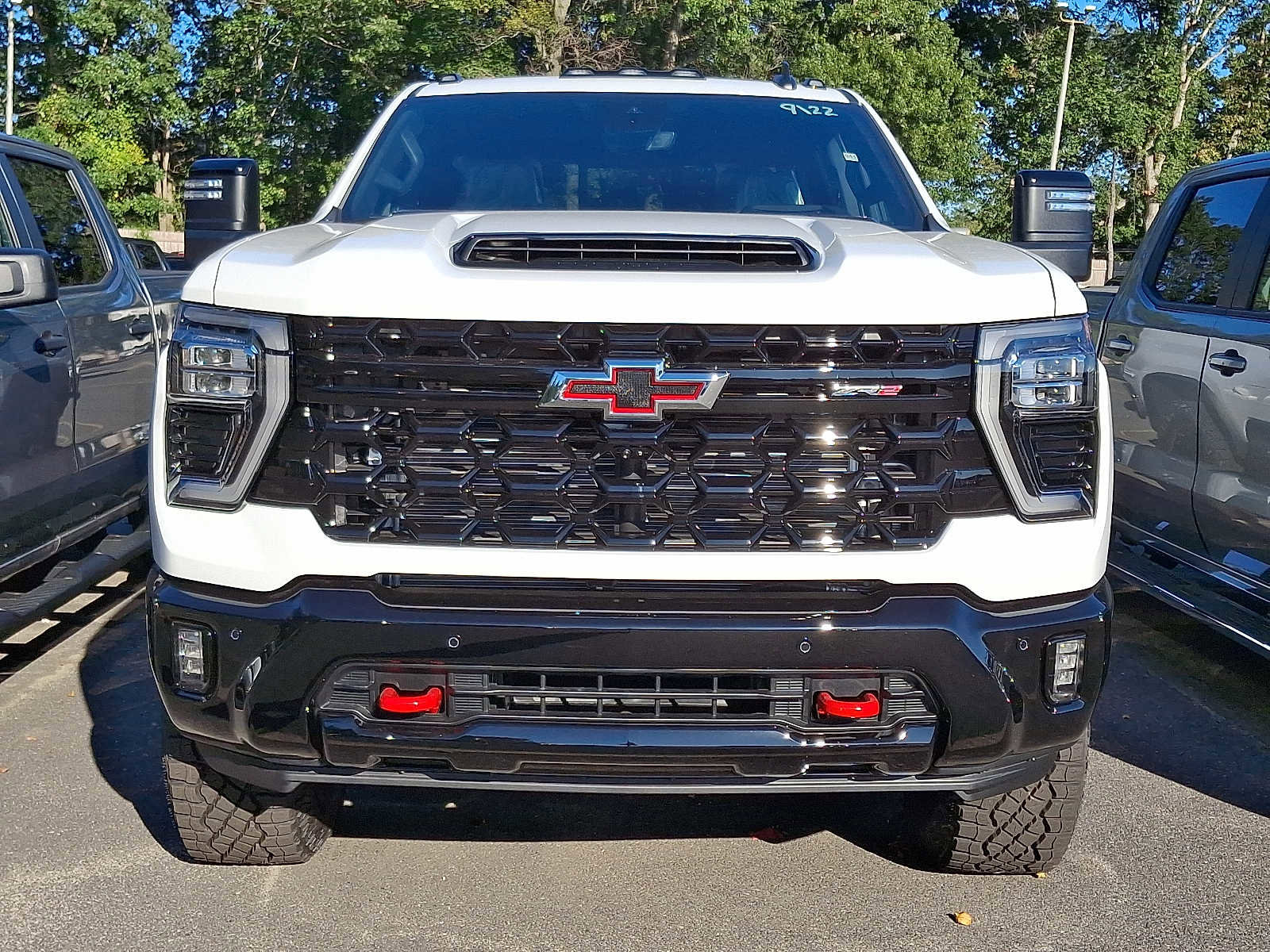 New 2026 Chevrolet Silverado 2500 ZR2 image 2
