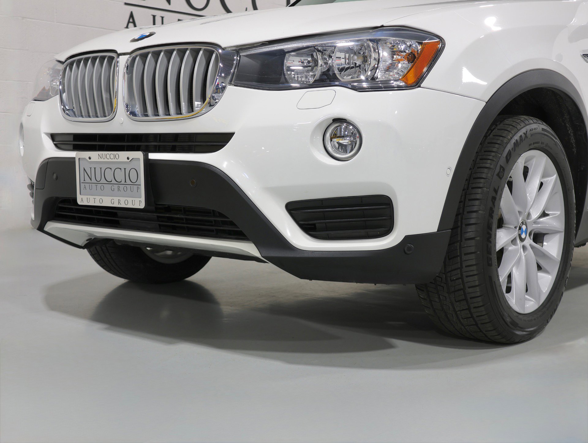 Used 2017 BMW X3 xDrive28i image 30