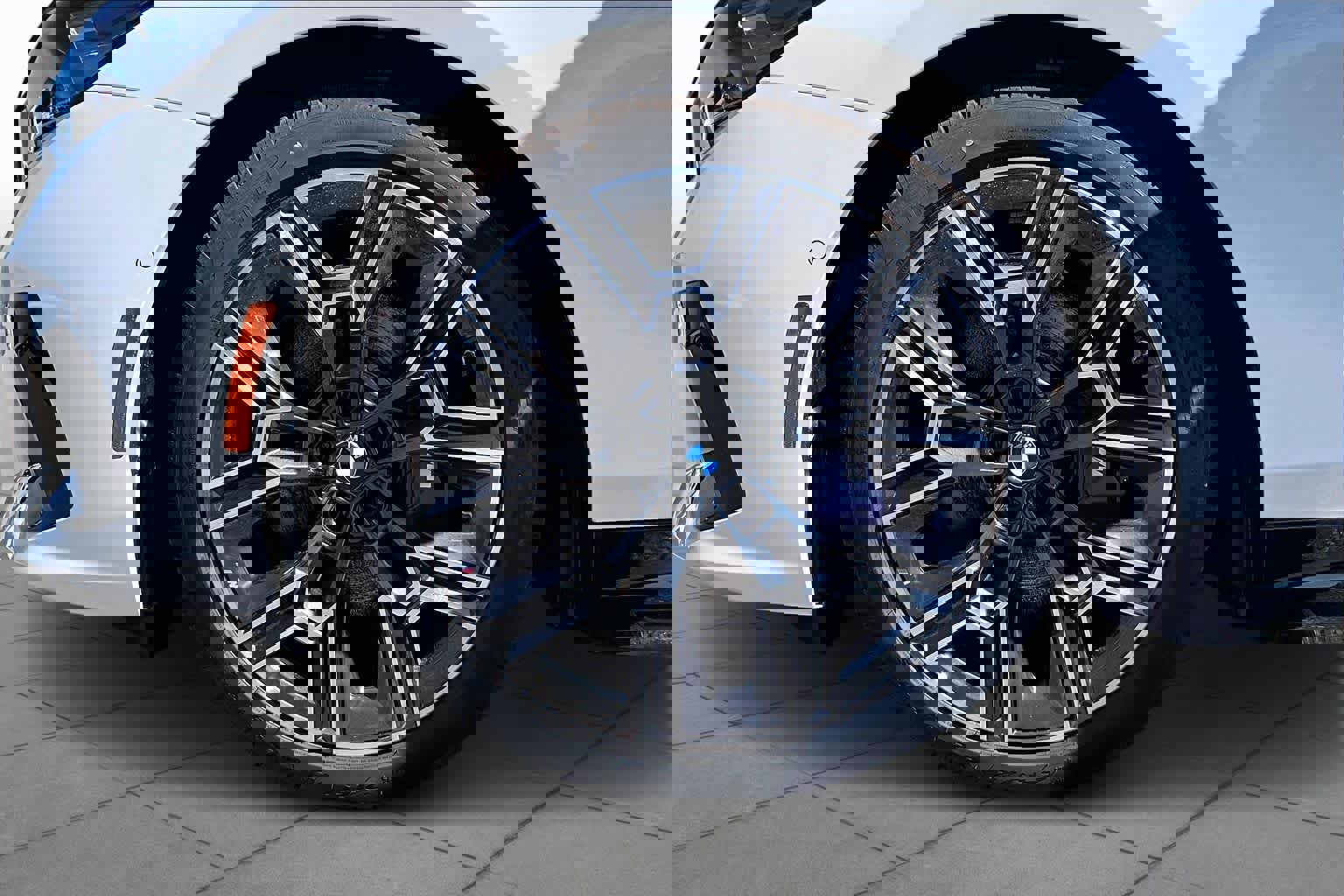 New 2026 BMW i5 eDrive40 w/ M Sport Package image 11