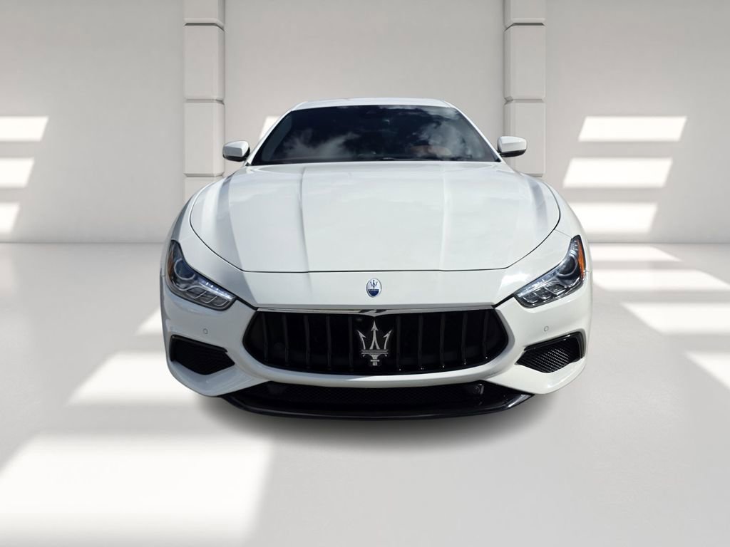 Used 2022 Maserati Ghibli Modena image 2