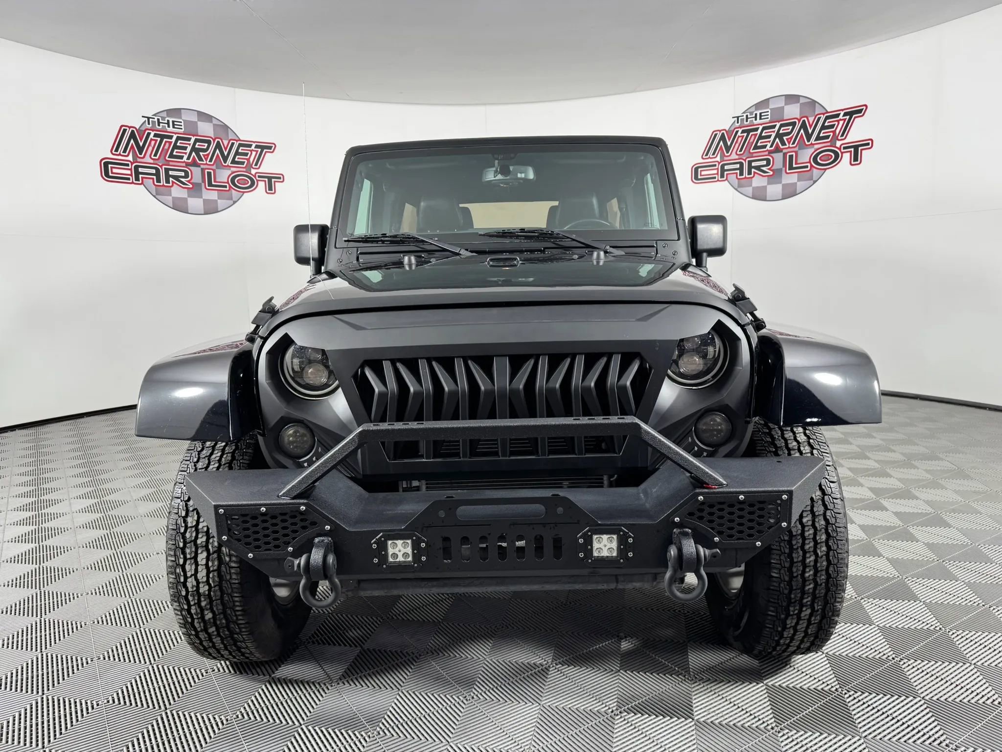 Used 2018 Jeep Wrangler Unlimited Sport AWD/4WD image 2
