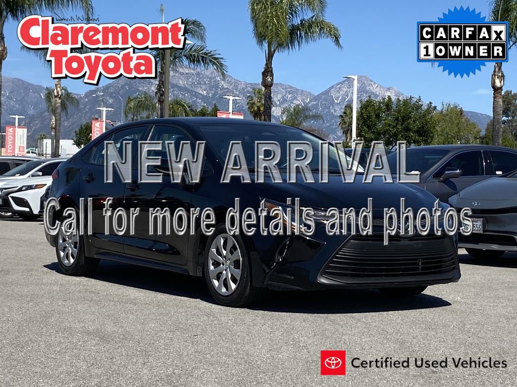 Certified 2025 Toyota Corolla LE image 1