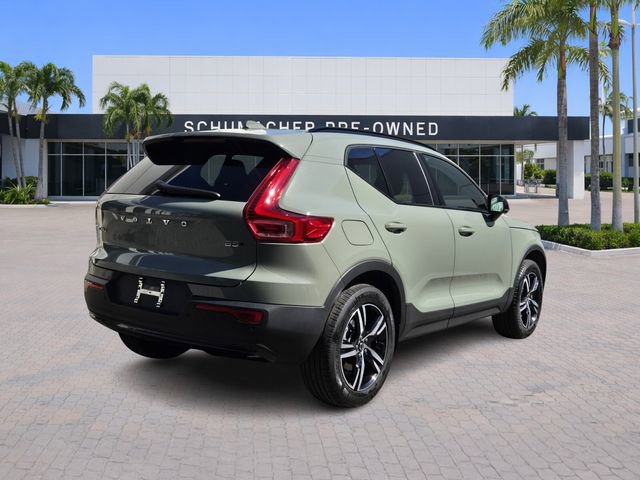 Certified 2024 Volvo XC40 B5 Core AWD/4WD image 7
