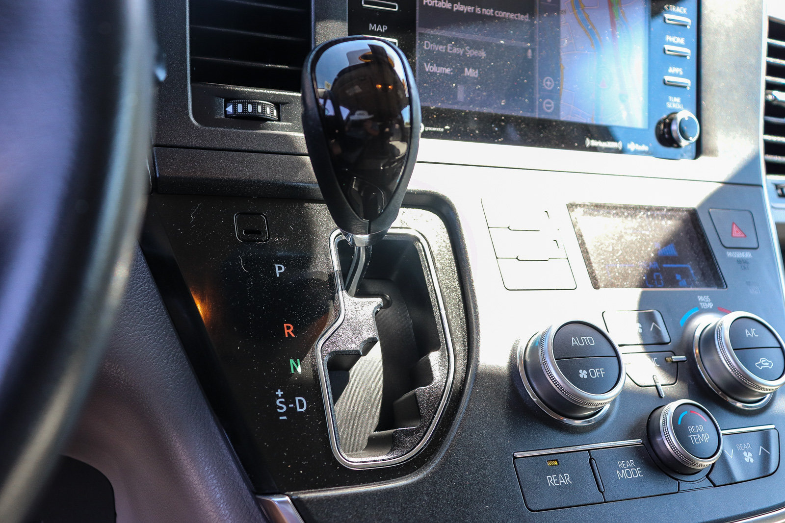 Certified 2019 Toyota Sienna XLE w/ XLE Navigation Package FWD image 29