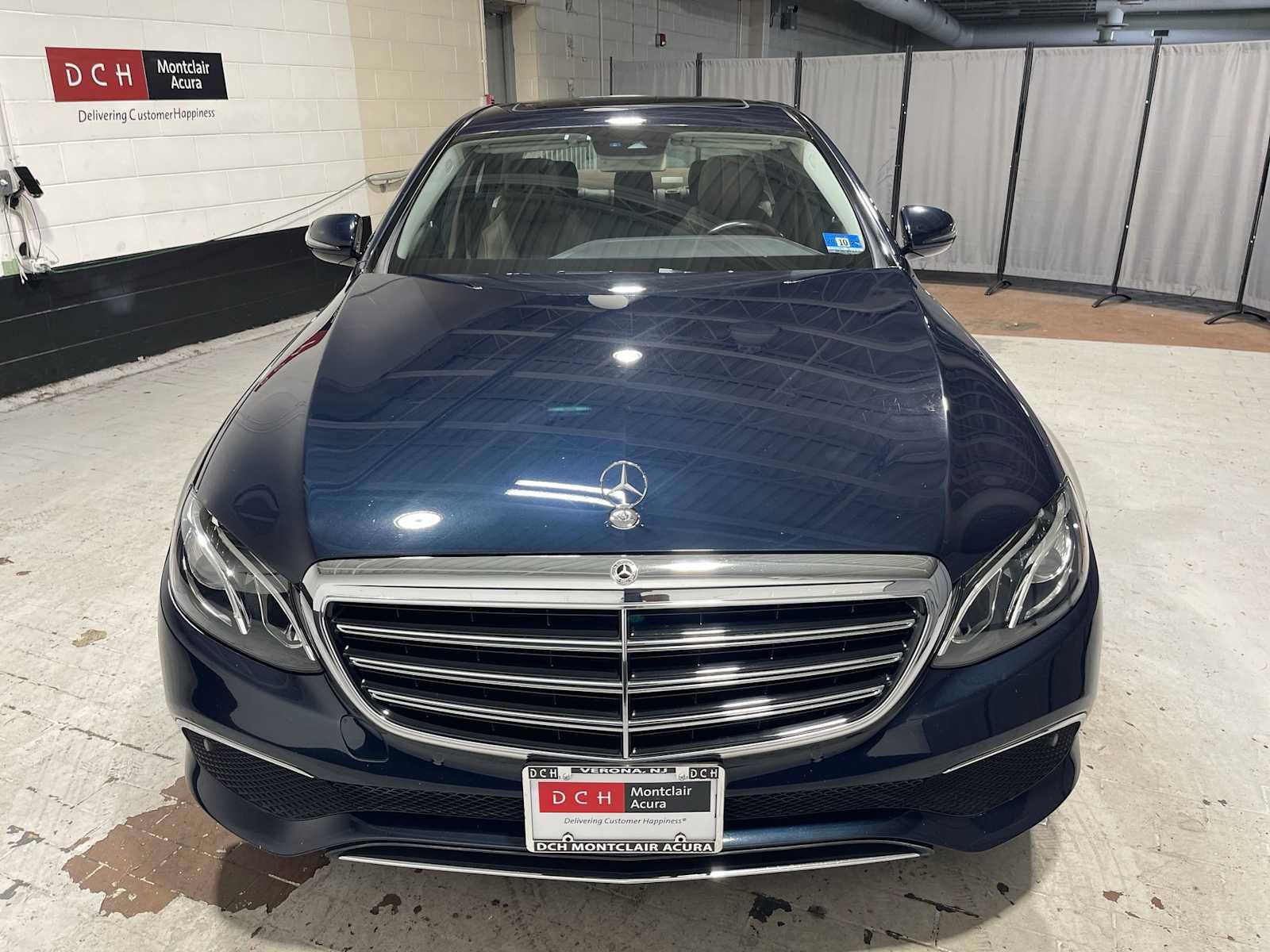 Used 2018 Mercedes-Benz E 400 4MATIC Sedan image 6