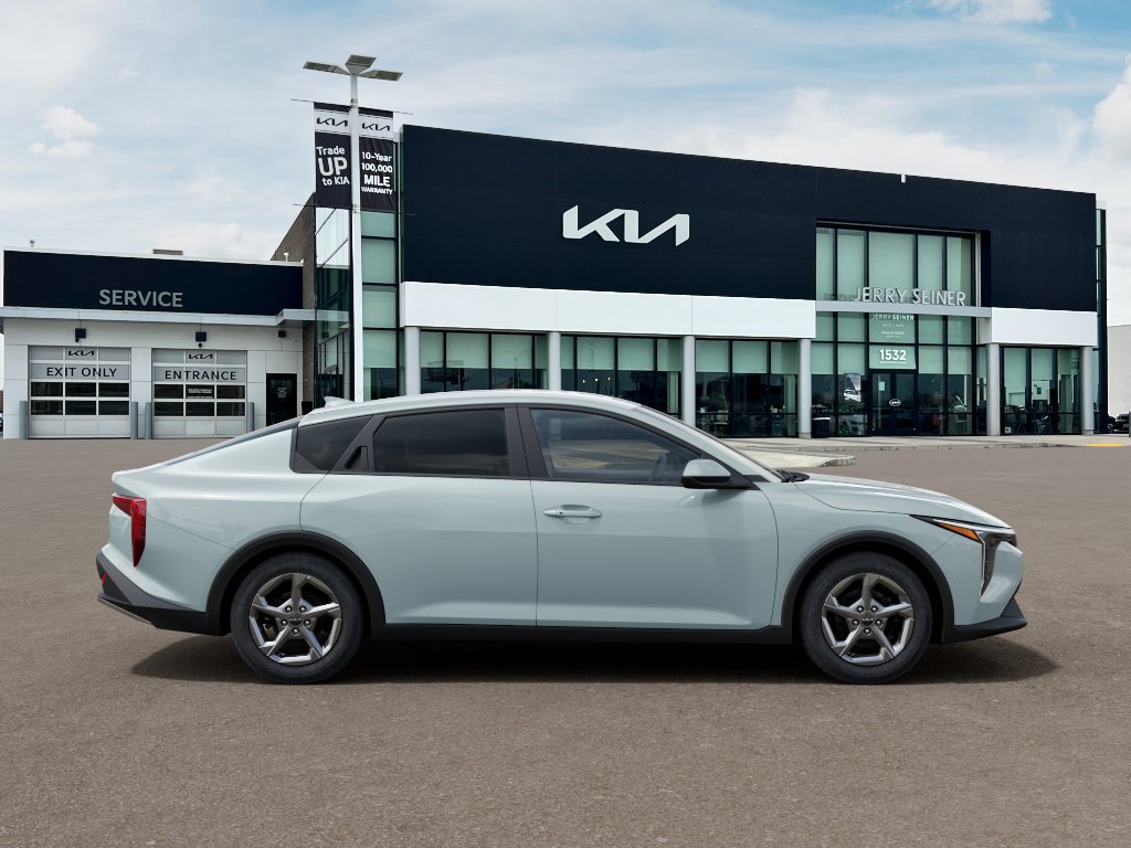New 2026 Kia K4 FWD image 8