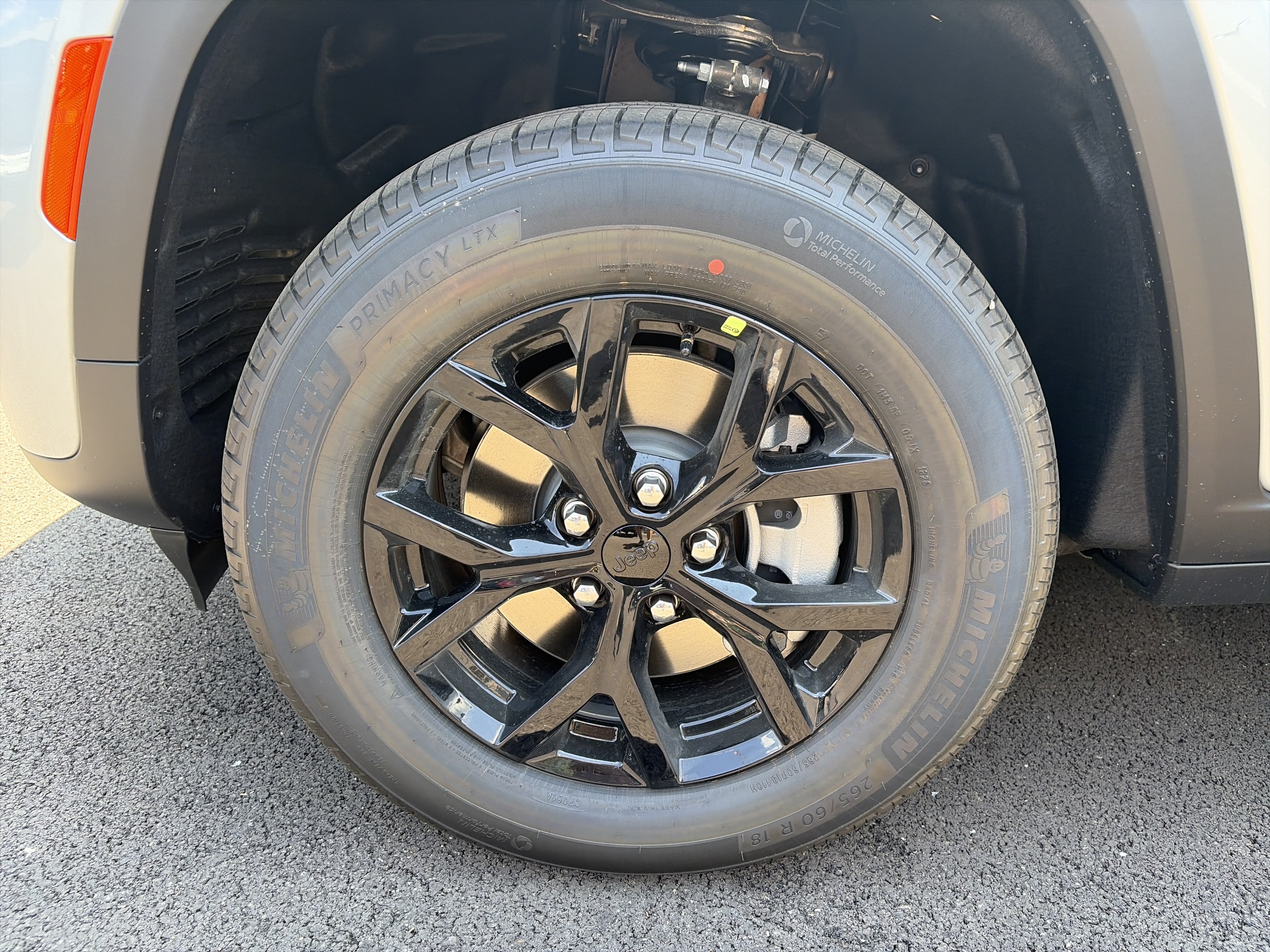 New 2026 Jeep Grand Cherokee L 4WD image 8