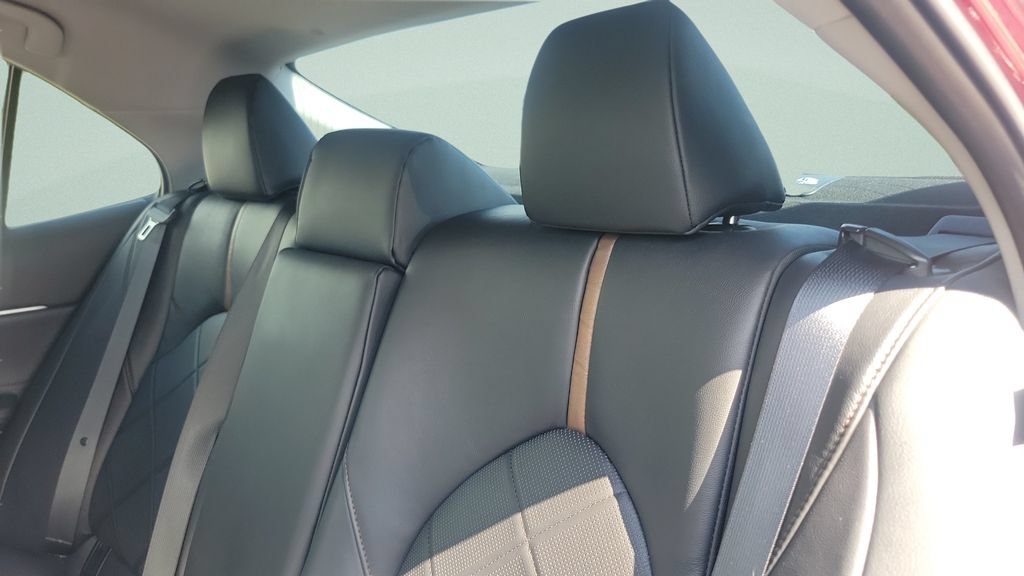 Used 2018 Toyota Camry XLE FWD image 11
