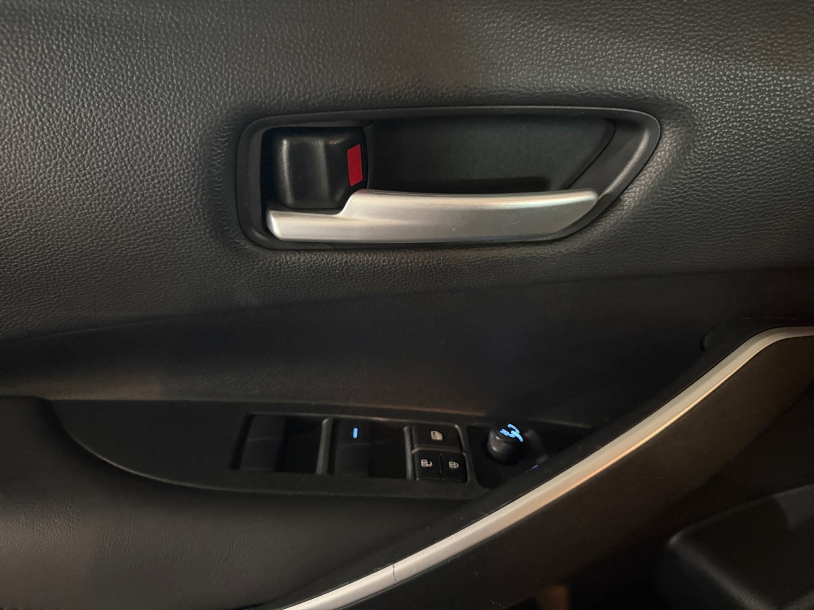 Used 2022 Toyota Corolla SE FWD image 17