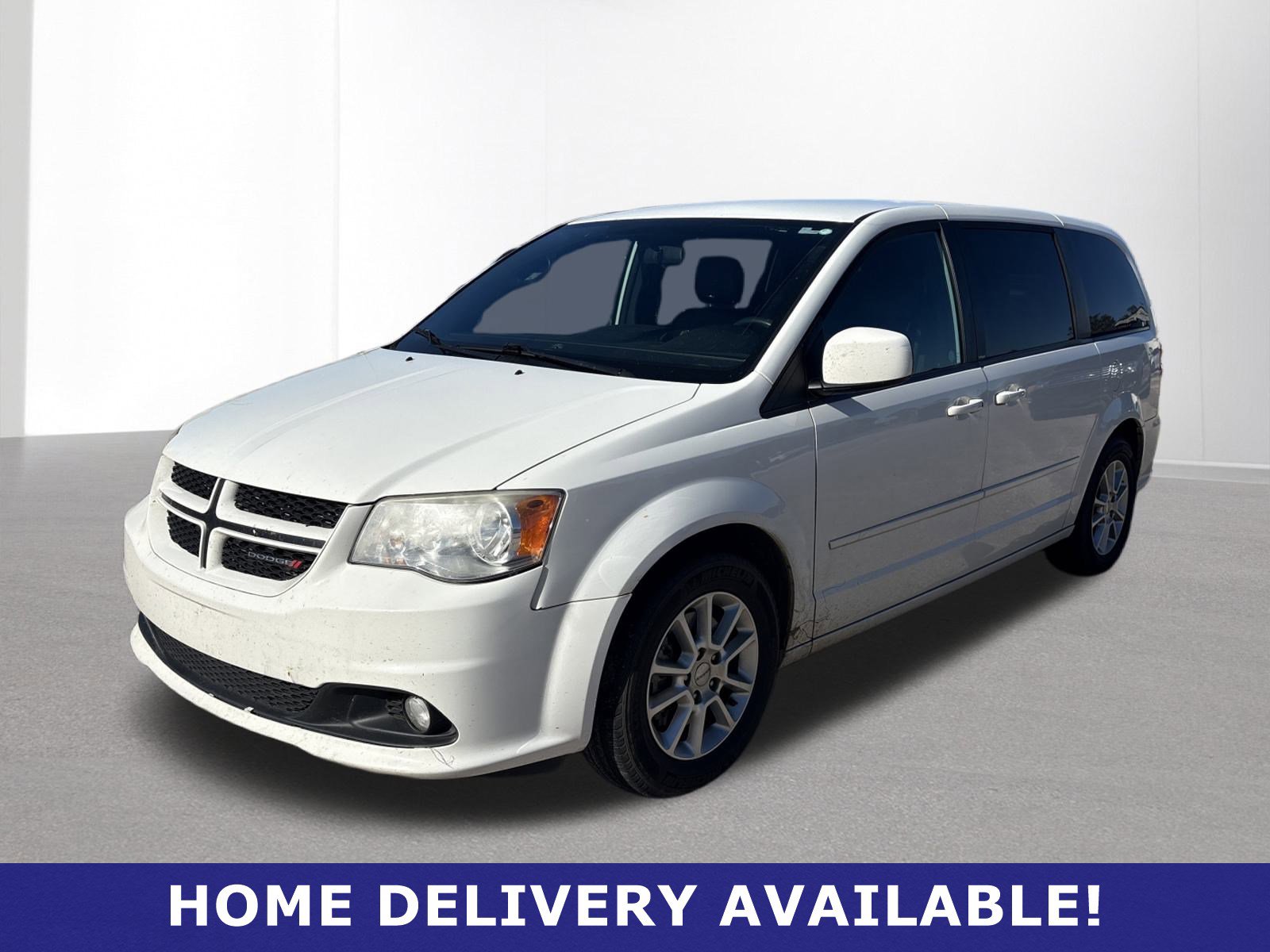Used 2013 Dodge Grand Caravan R/T image 3