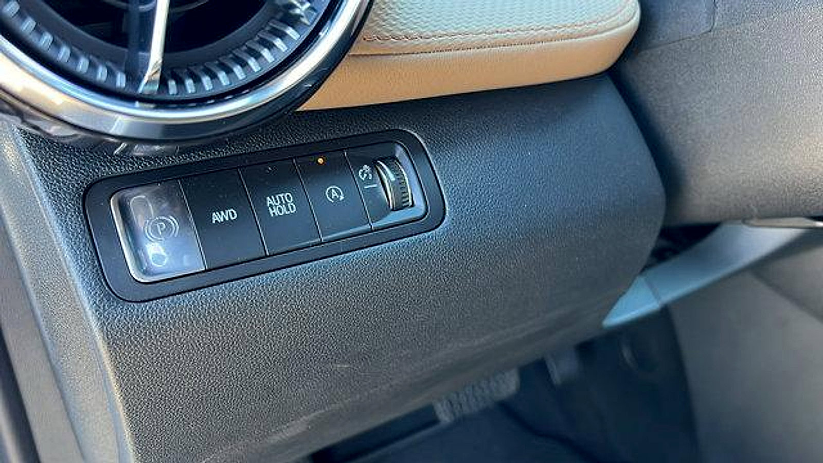 New 2026 Chevrolet Equinox ACTIV w/ Convenience Package III image 28