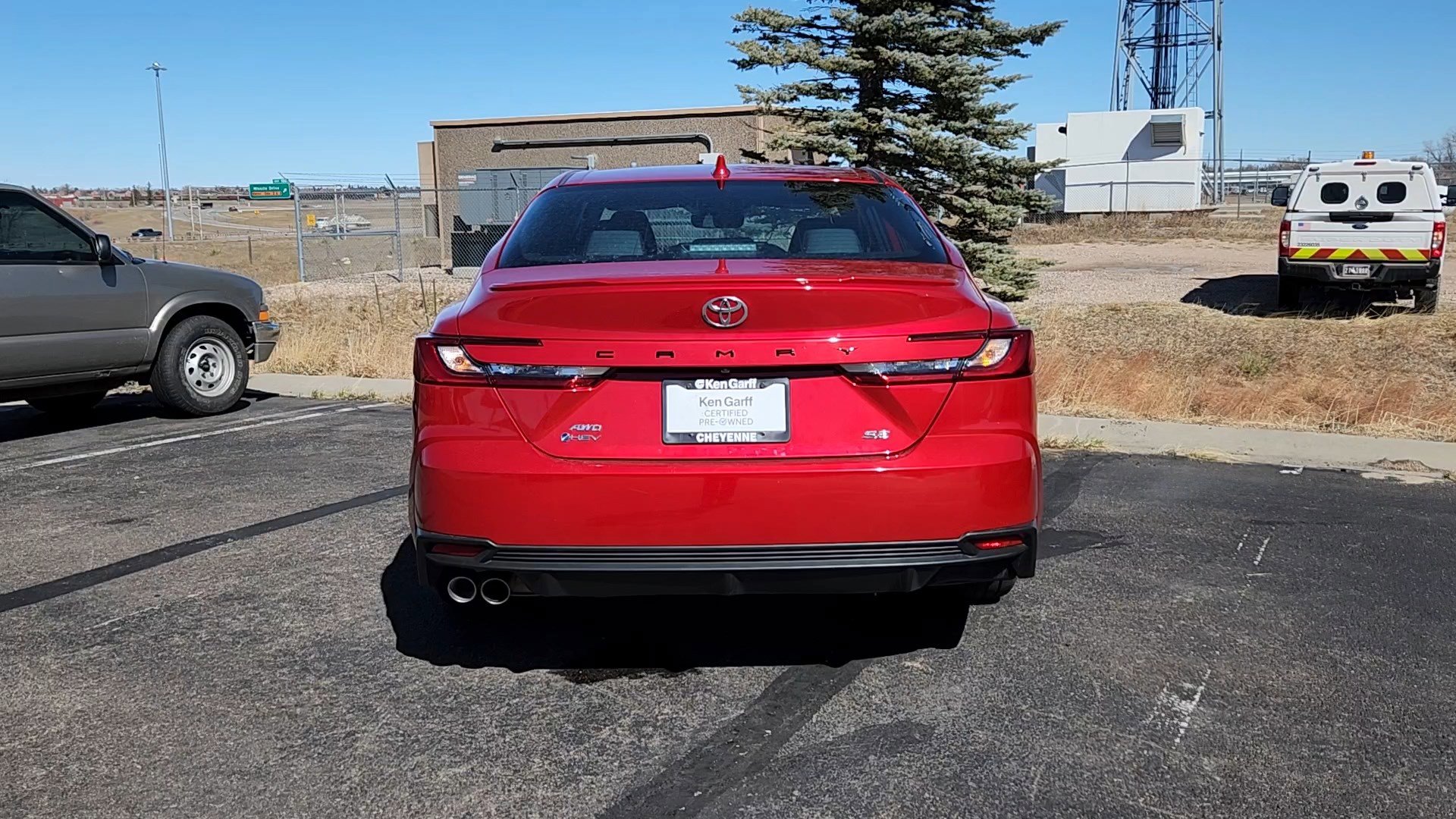 Used 2025 Toyota Camry SE w/ Convenience Package image 20