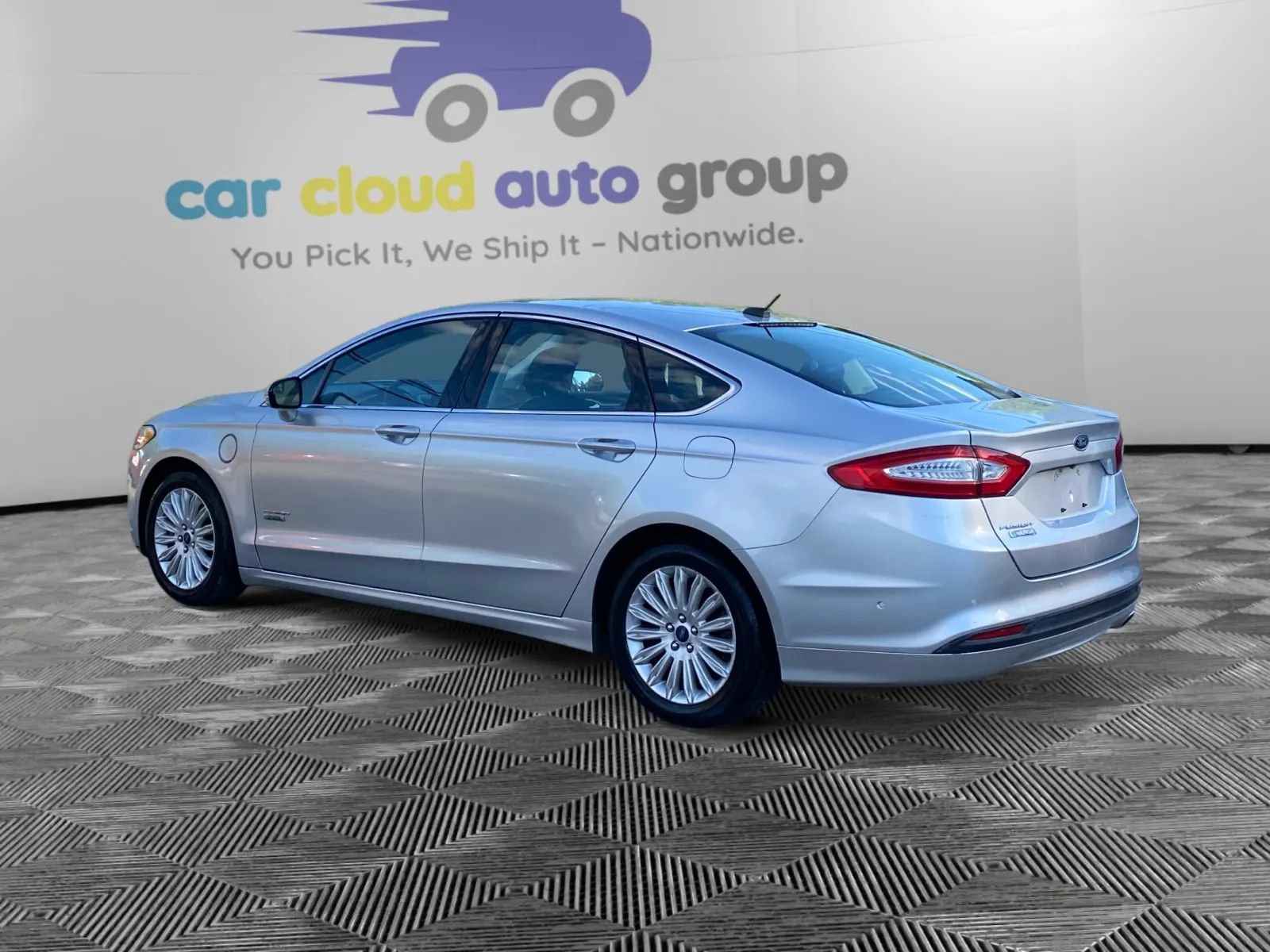 Used 2013 Ford Fusion Energi SE FWD image 26