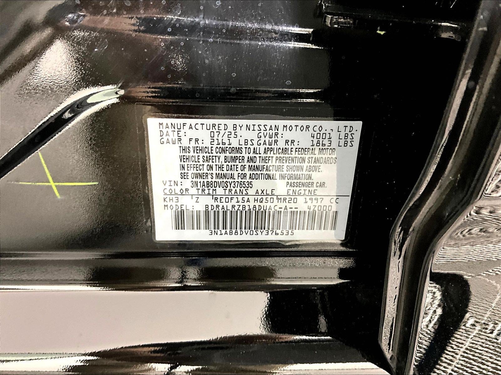 Certified 2025 Nissan Sentra SR w/ Midnight Edition FWD image 19