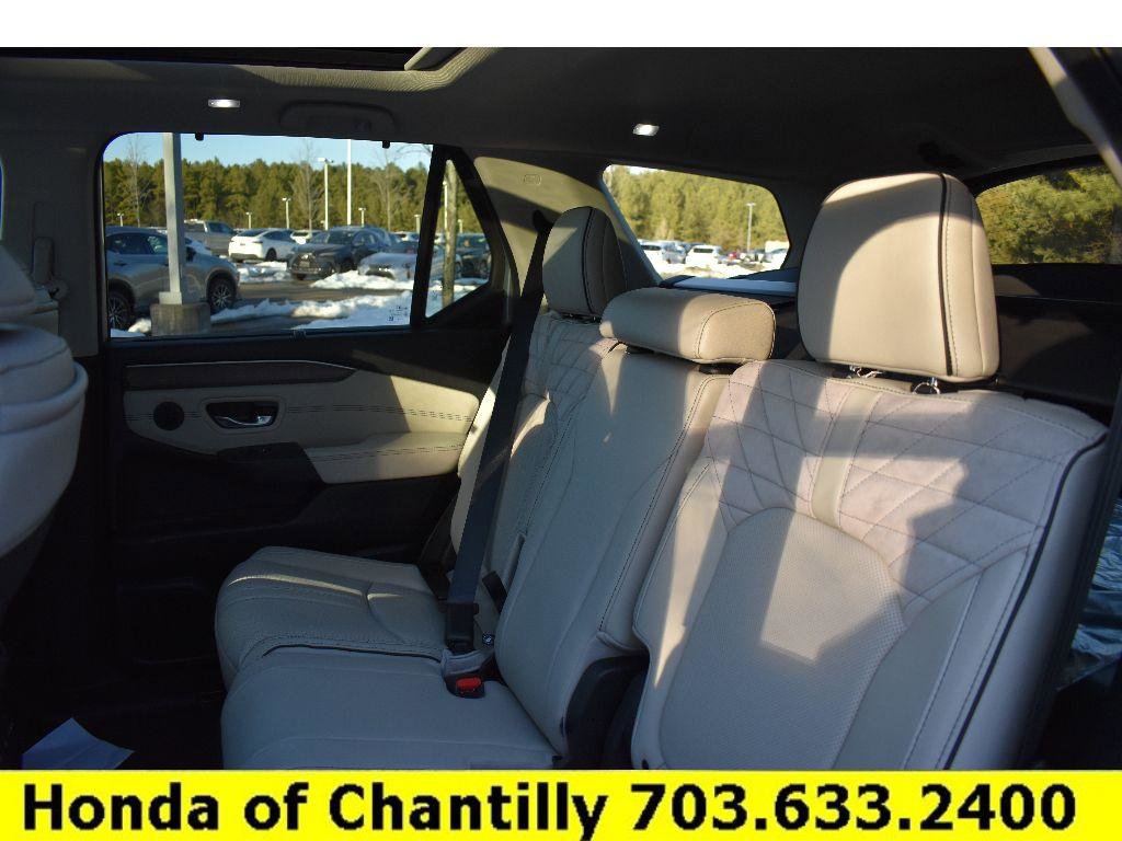 Used 2026 Honda Pilot Elite image 31