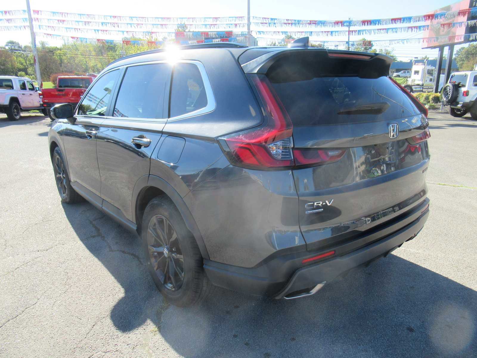 Used 2023 Honda CR-V Sport image 3