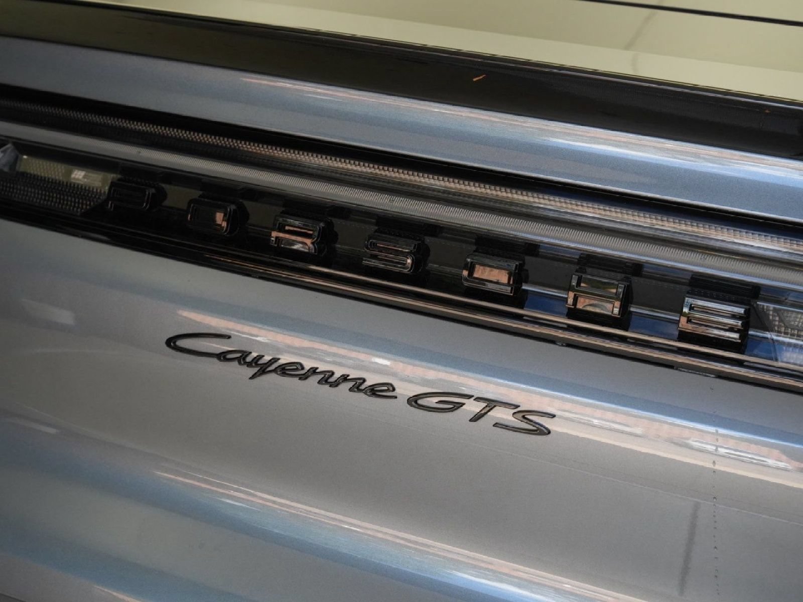 Used 2026 Porsche Cayenne GTS AWD/4WD image 55