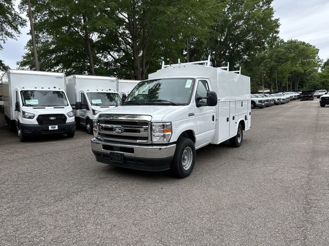 New 2026 Ford E-350 and Econoline 350 Super Duty w/ Power Equipment Group RWD image 1