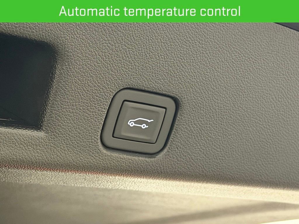 Certified 2025 GMC Acadia Denali w/ Super Cruise Package AWD/4WD image 22