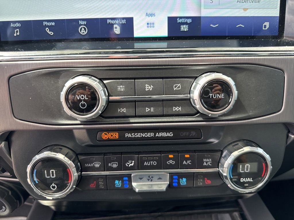 Used 2022 Ford F450 Limited w/ FX4 Off-Road Package image 46