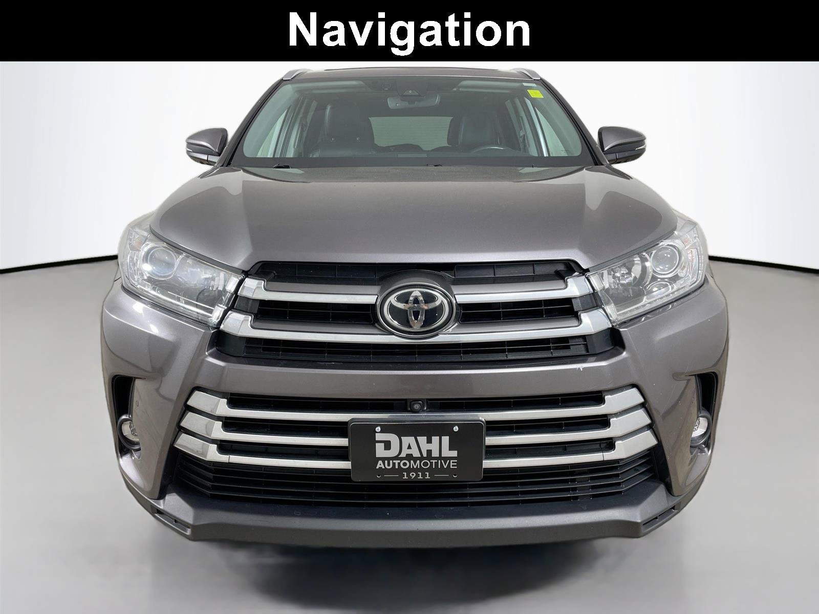 Used 2019 Toyota Highlander Limited Platinum AWD/4WD image 3