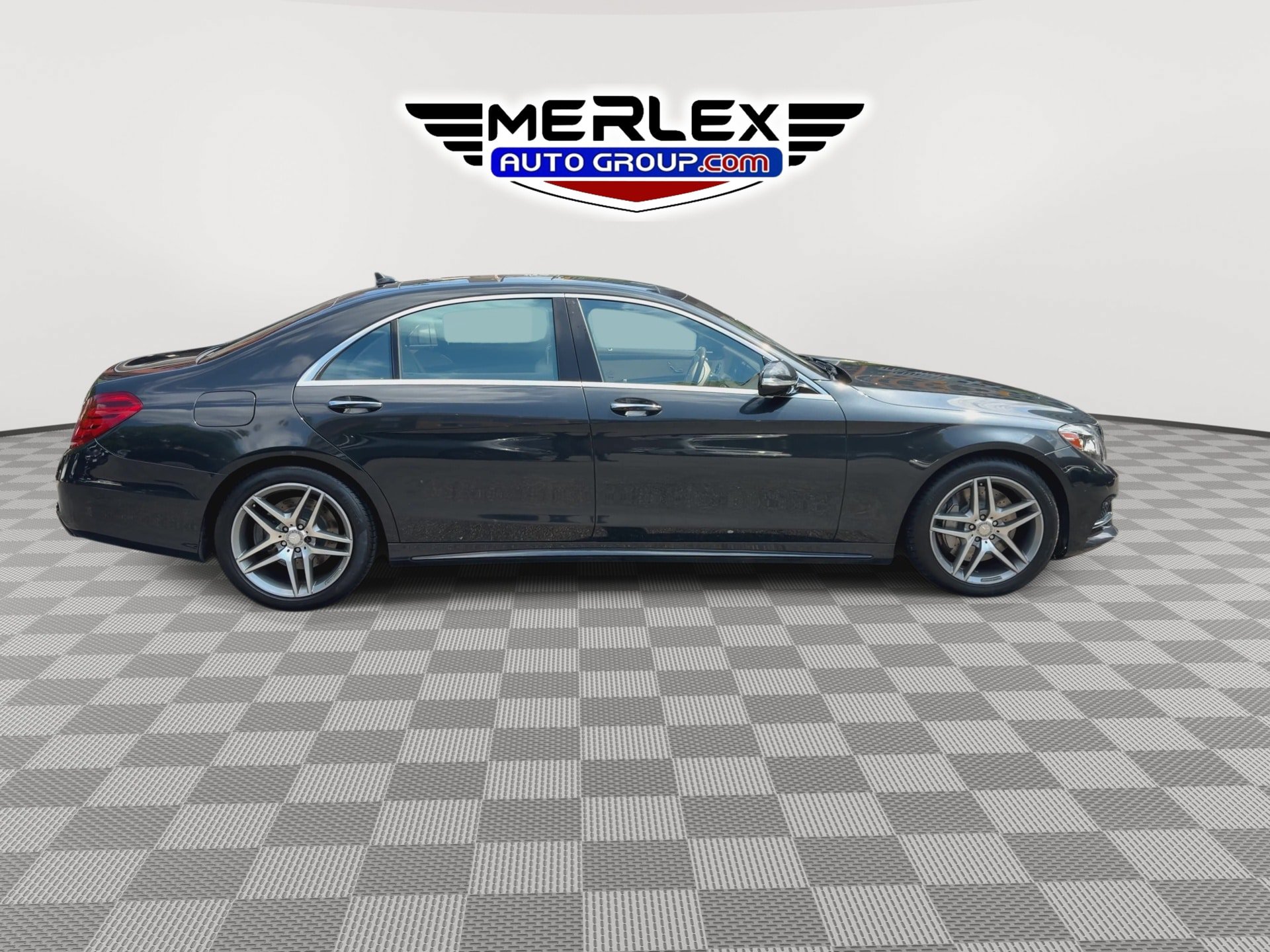 Used 2015 Mercedes-Benz S 550 4MATIC Sedan image 9