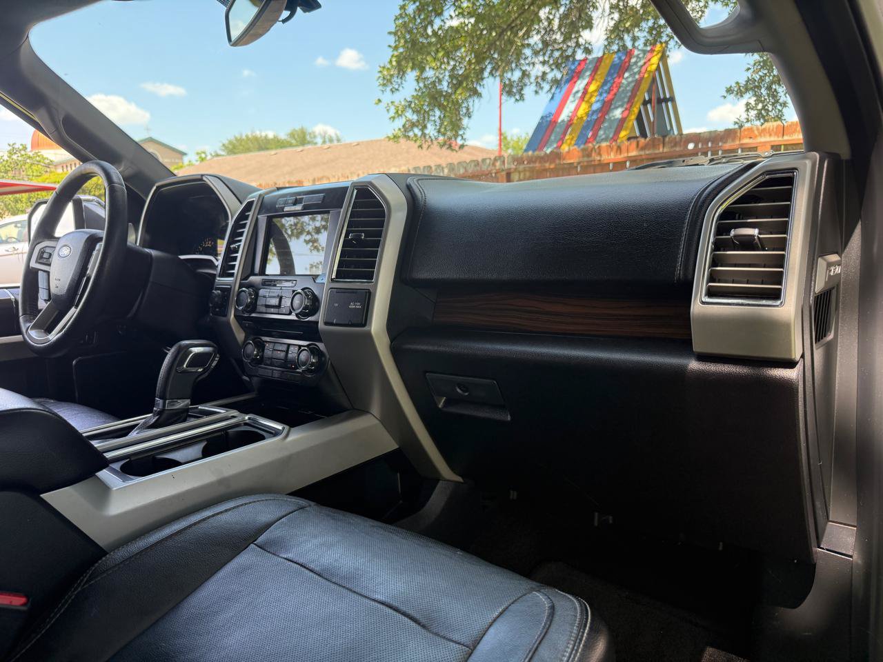 Used 2015 Ford F150 Lariat AWD/4WD image 16