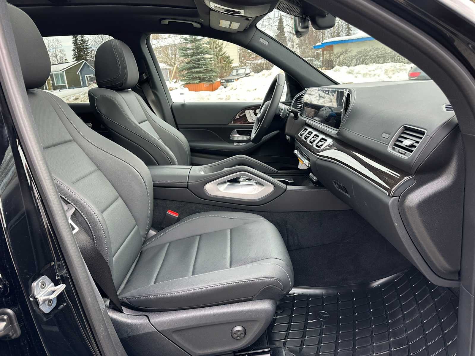 Used 2026 Mercedes-Benz GLS 450 4MATIC image 11
