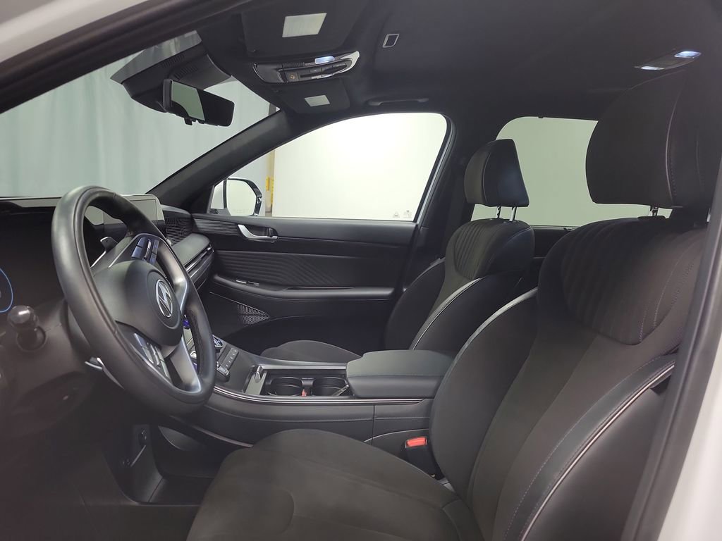 Used 2025 Hyundai Palisade Calligraphy image 12