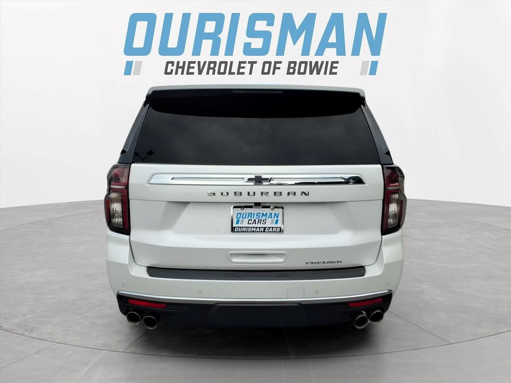 Used 2023 Chevrolet Suburban Premier AWD/4WD image 4