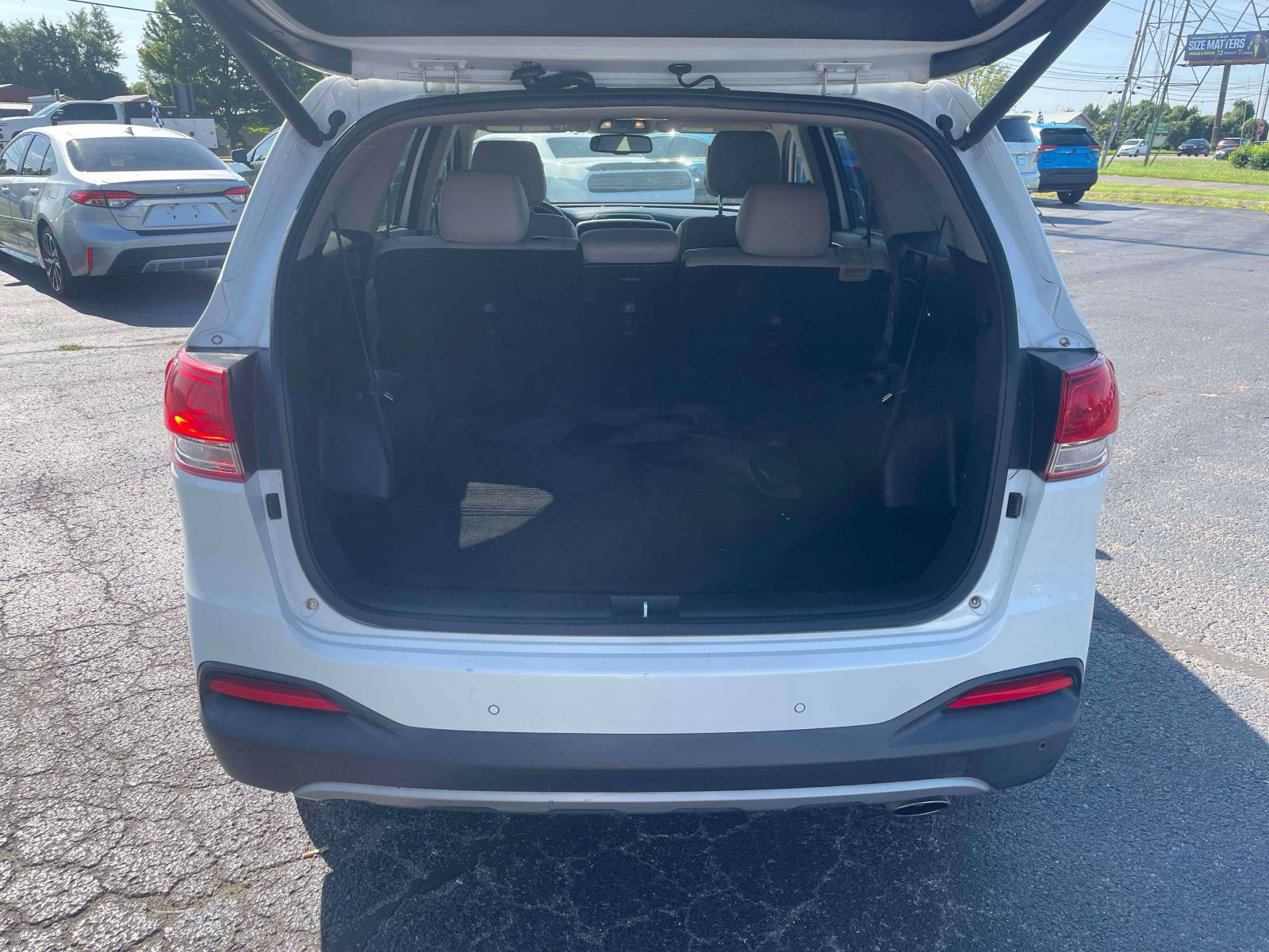 Used 2023 Kia Sportage LX FWD image 7