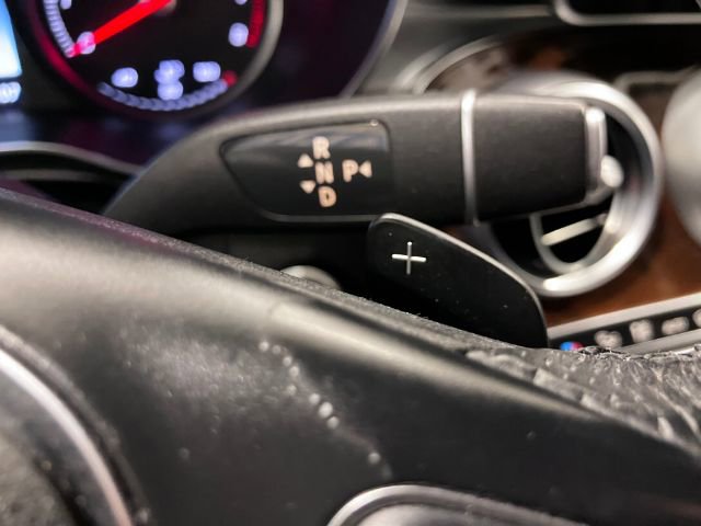 Used 2017 Mercedes-Benz GLC 300 4MATIC image 24