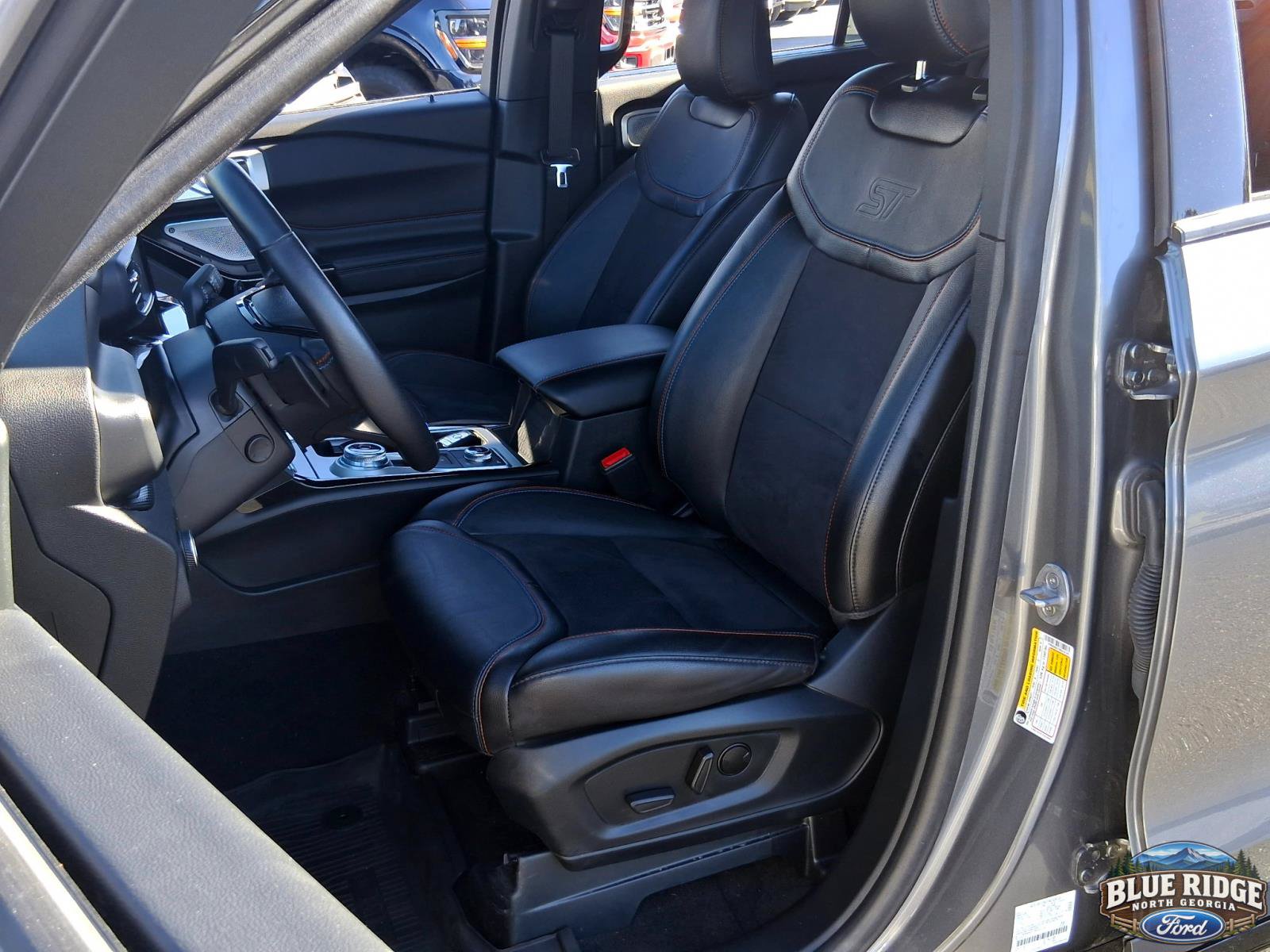 Used 2024 Ford Explorer ST w/ Equipment Group 401A AWD/4WD image 11