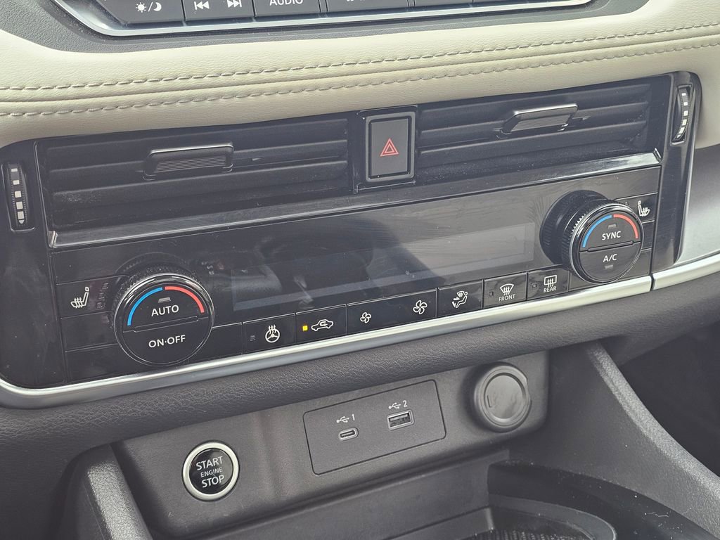 Certified 2023 Nissan Rogue SV w/ SV Premium Package AWD/4WD image 23