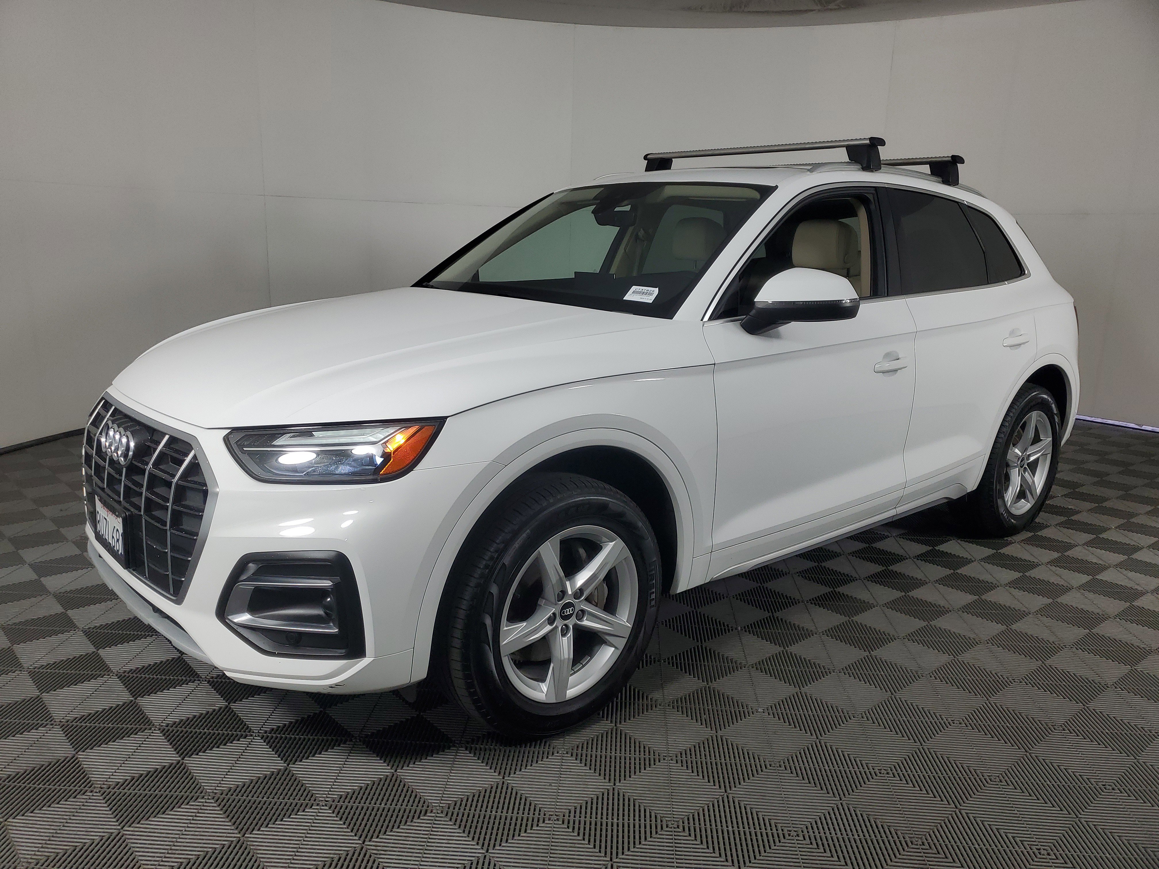 Used 2021 Audi Q5 2.0T Premium w/ Convenience Package AWD/4WD image 8