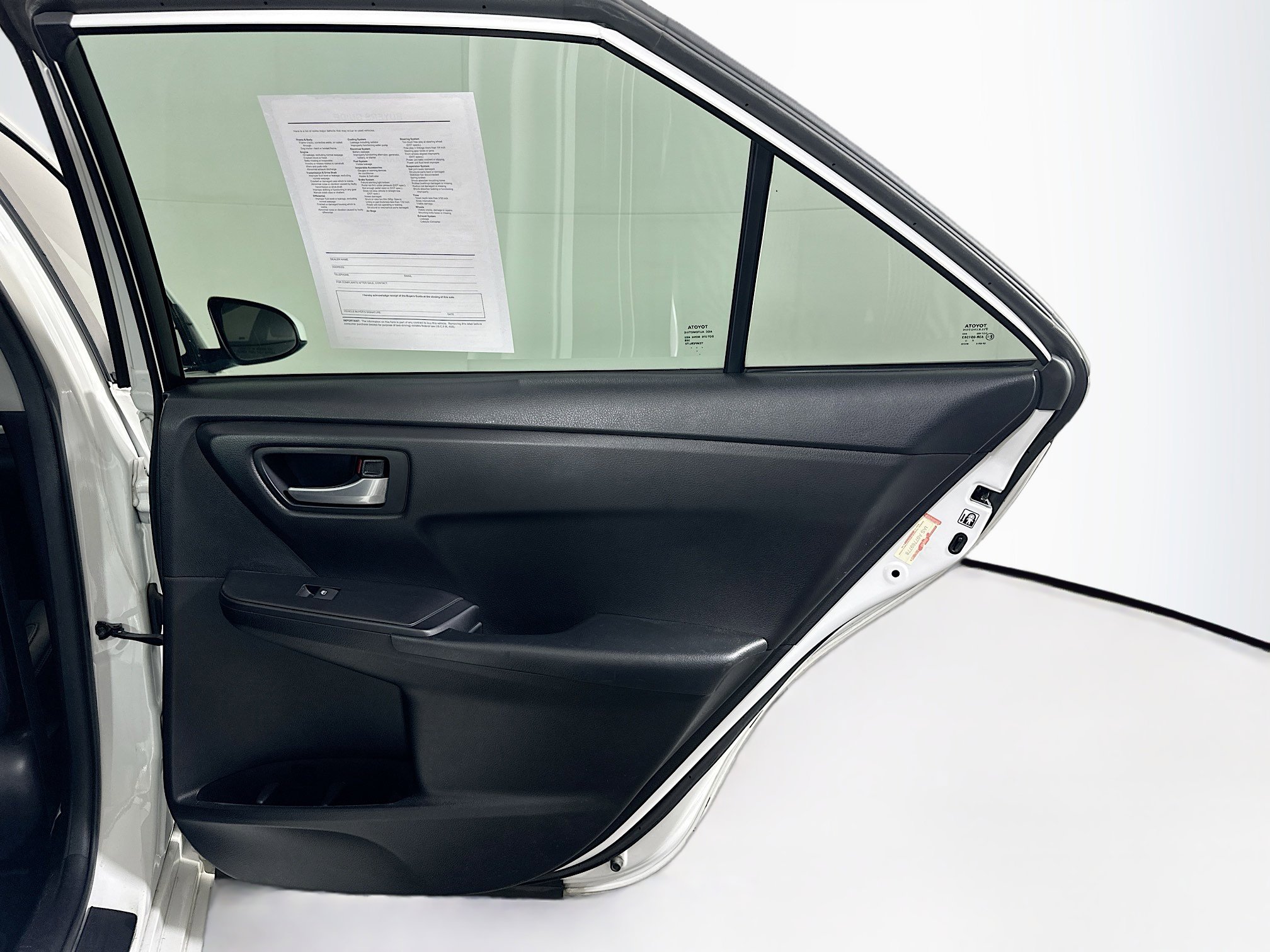 Used 2017 Toyota Camry SE image 27