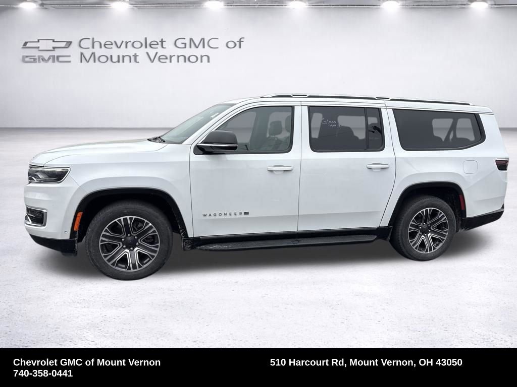 Used 2024 Jeep Wagoneer L Series II w/ Flexible Seating Group image 2