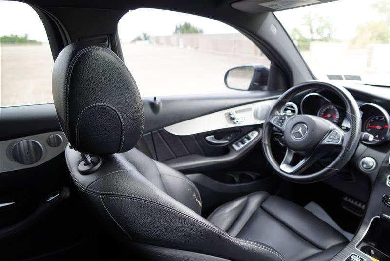 Used 2019 Mercedes-Benz GLC 300 4MATIC Coupe image 42